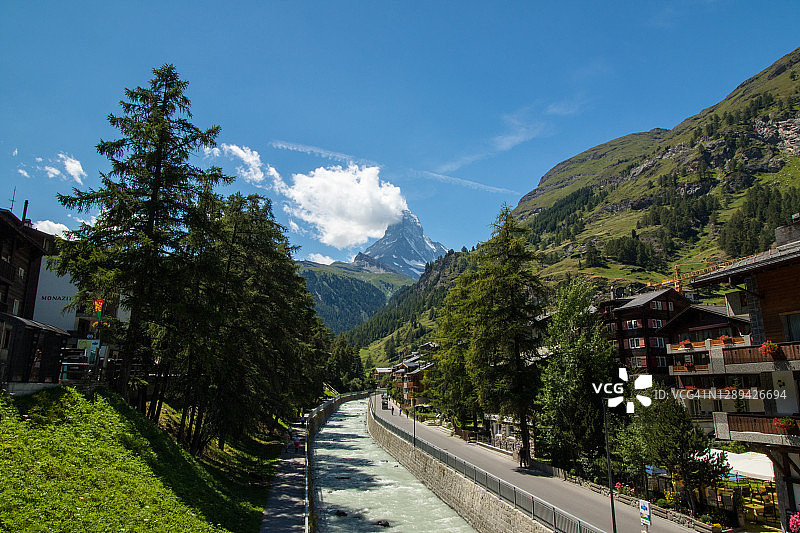 瑞士采尔马特村和马特宏峰图片素材