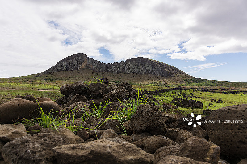 从阿胡·汤加里基看拉诺·拉拉库，拉帕努伊图片素材