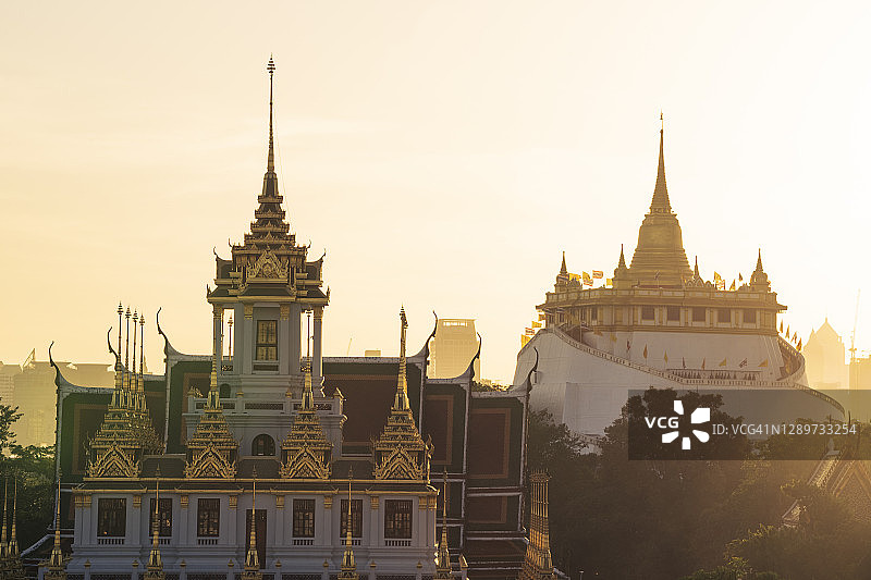 曼谷金山寺与拉查纳达寺图片素材