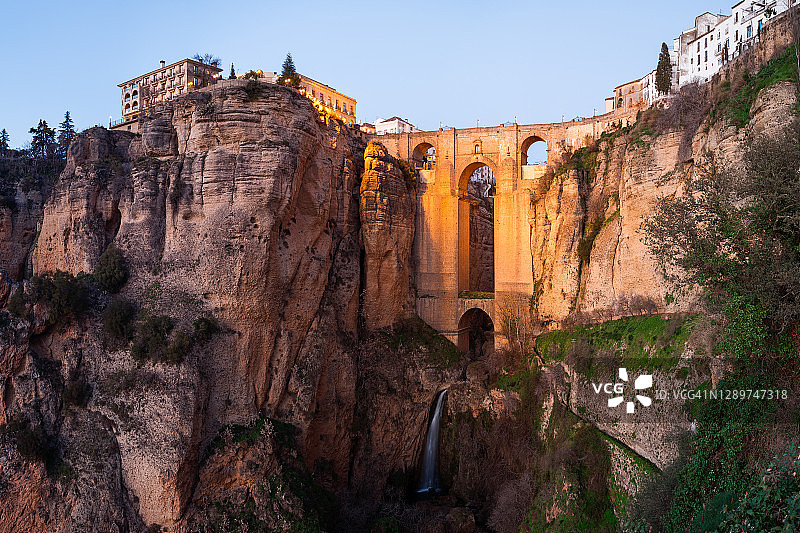 西班牙龙达新桥和埃尔塔霍峡谷图片素材
