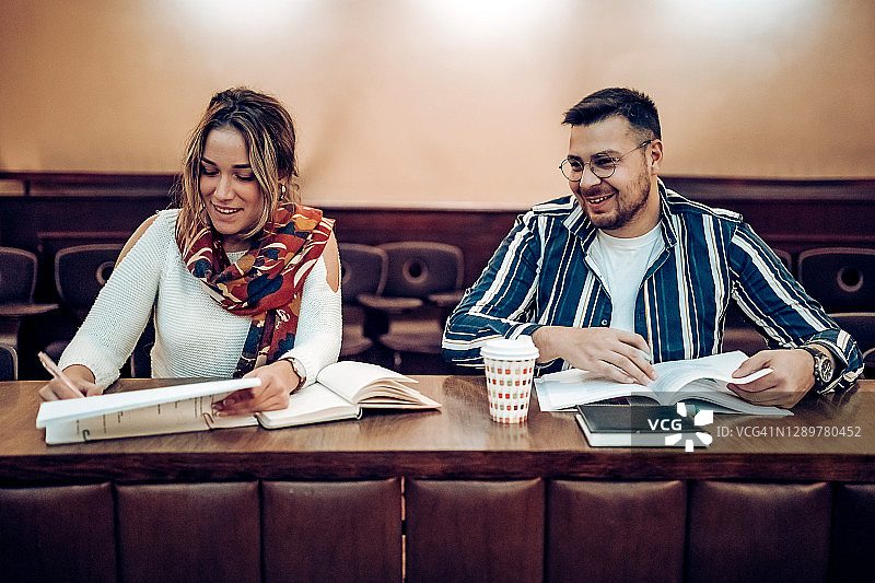 最后一节课图片素材