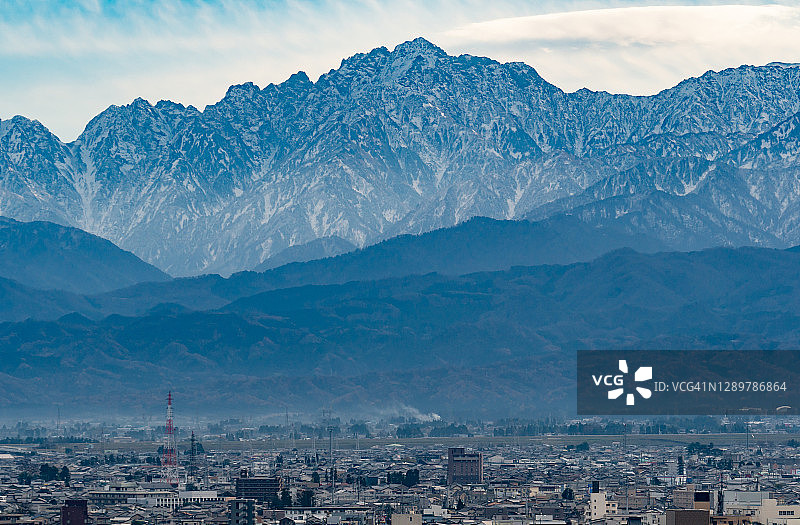日本富山县的立山雪山图片素材