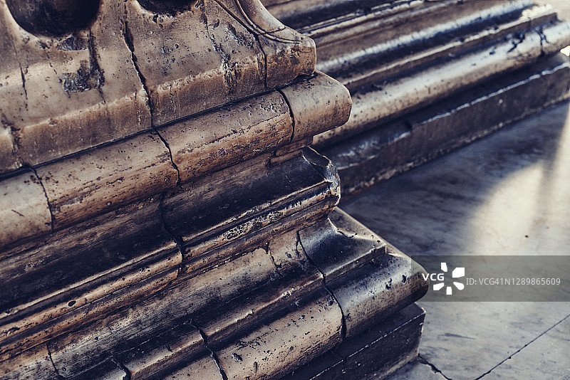 罗马万神殿大理石古剖面的建筑细节图片素材