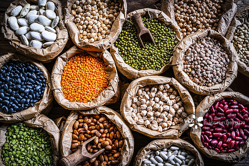 从上方拍摄的各种干豆和豆类图片素材