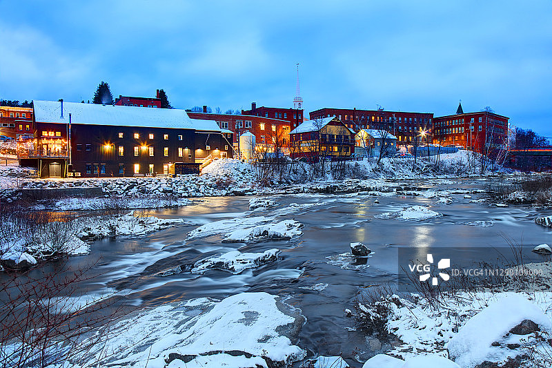新罕布什尔州利特尔顿的冬季图片素材