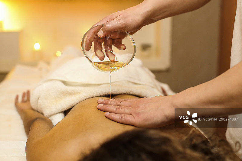 按摩精油图片素材