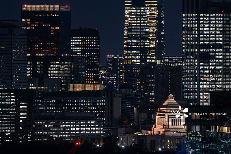 日本东京的国会议事堂和城市建筑图片素材