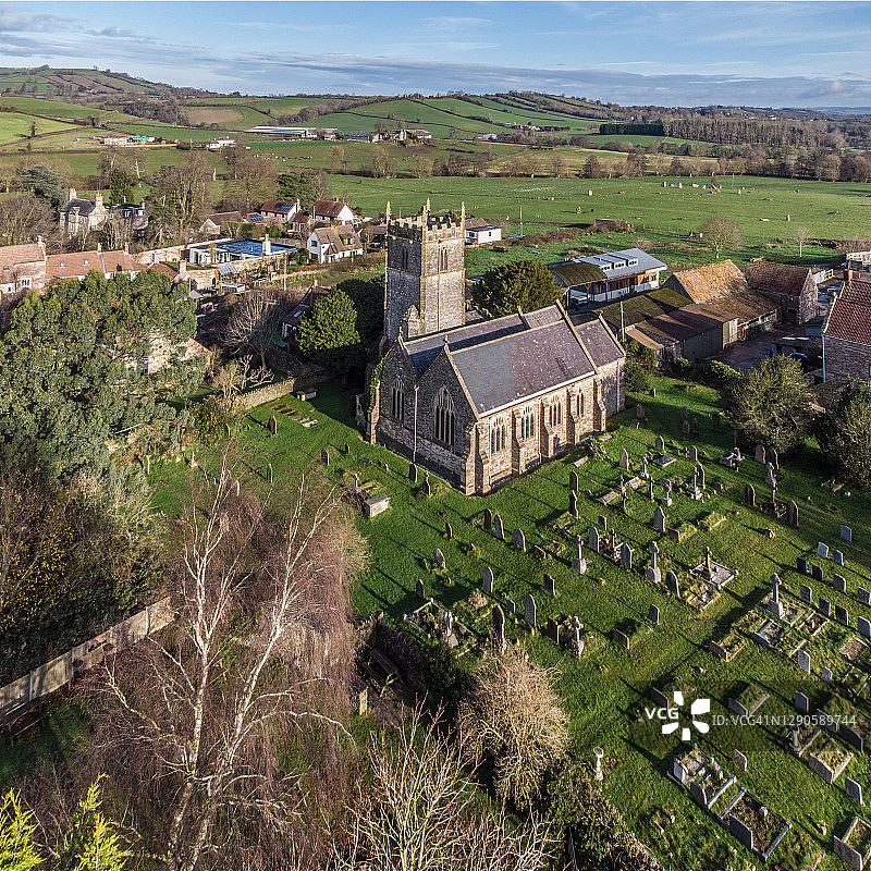 英国萨默塞特Stanton Drew的圣玛丽教堂图片素材