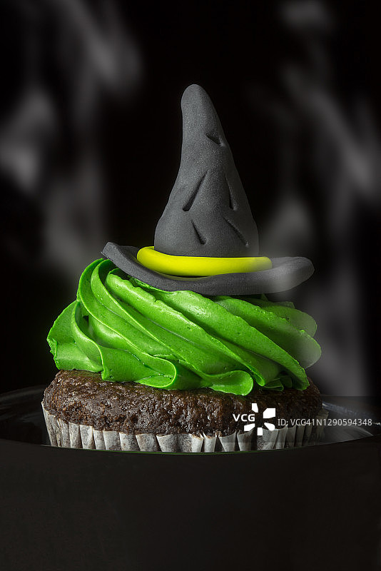 女巫帽纸杯蛋糕图片素材