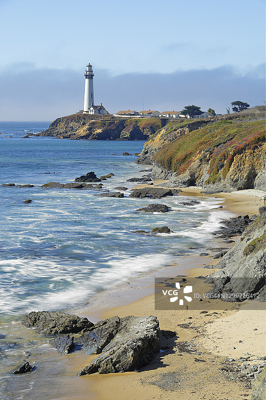 鸽子点灯塔图片素材