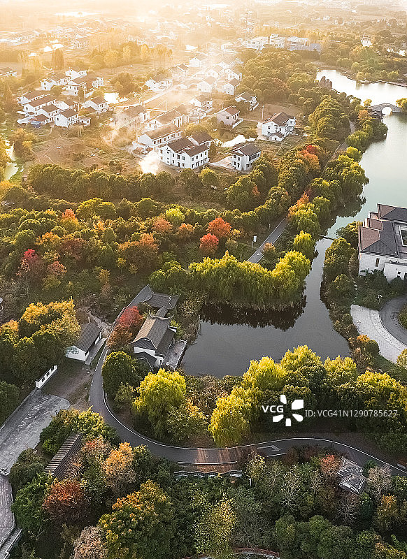 中国江苏省江阴市乡村秋日航拍日落景观图片素材