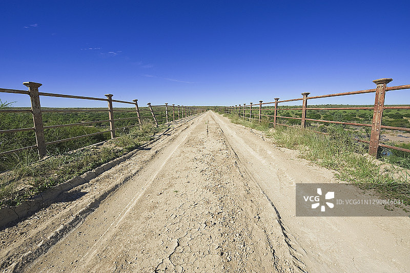 南非大卡鲁，拓荒者的旧马车桥图片素材