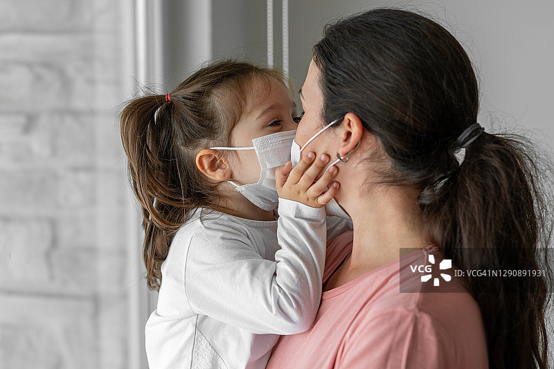 母亲和女儿图片素材