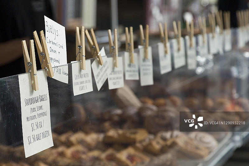 农贸市场的烘焙食品图片素材