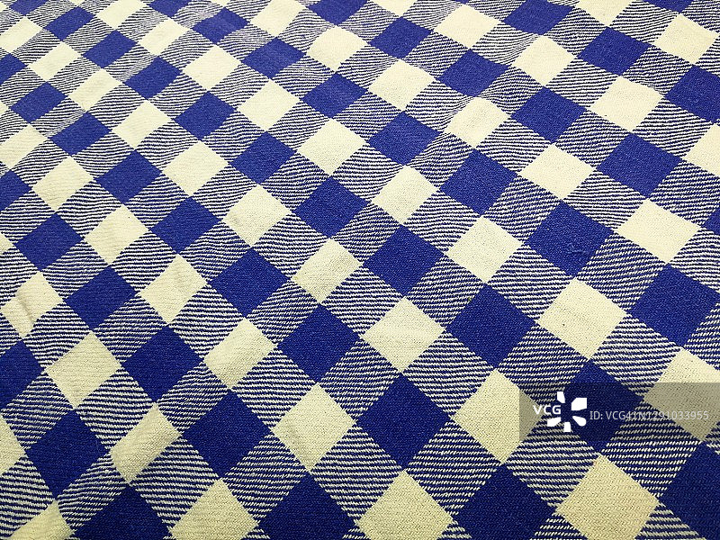 蓝色格子厨房用纺织毛巾特写图片素材