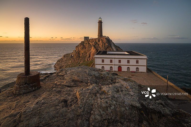 日落时分的维兰角灯塔风光图片素材