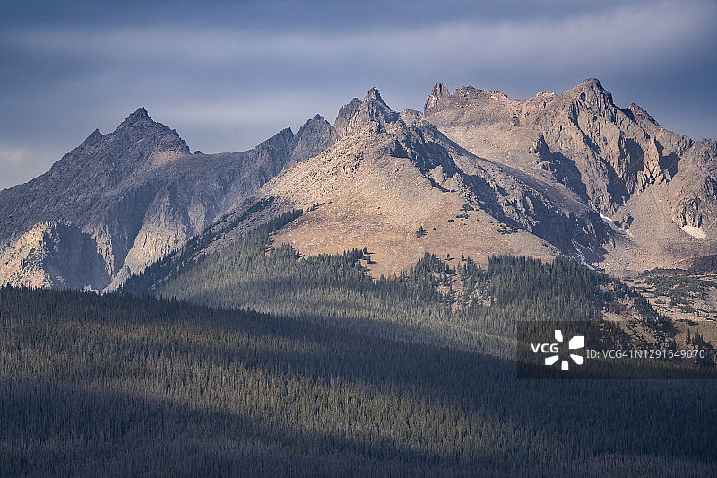 20090980戈尔山脉图片素材