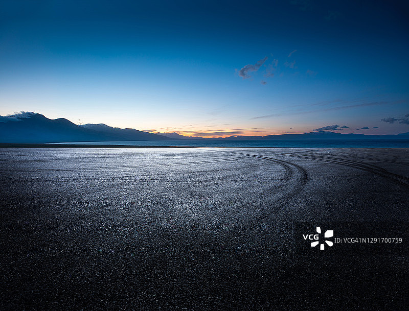 户外停车场图片素材