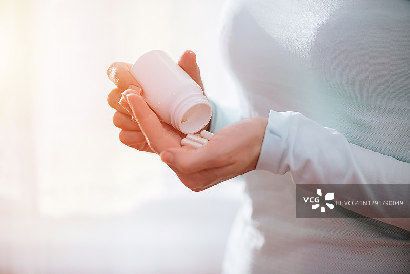 维生素D预防新冠、感冒和流感图片素材