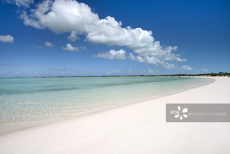 普罗维登西亚莱斯岛的博恩菲什角海滩图片素材