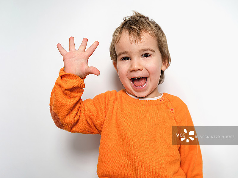 快乐的儿童男孩肖像图片素材