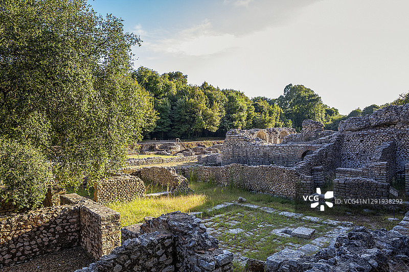 阿尔巴尼亚发罗拉县布特林特古集市遗址图片素材