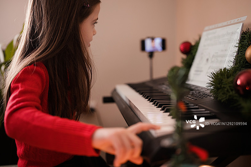 居家在线课程图片素材