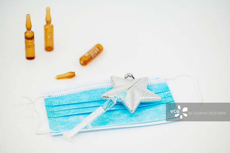 圣诞节和新冠疫苗图片素材