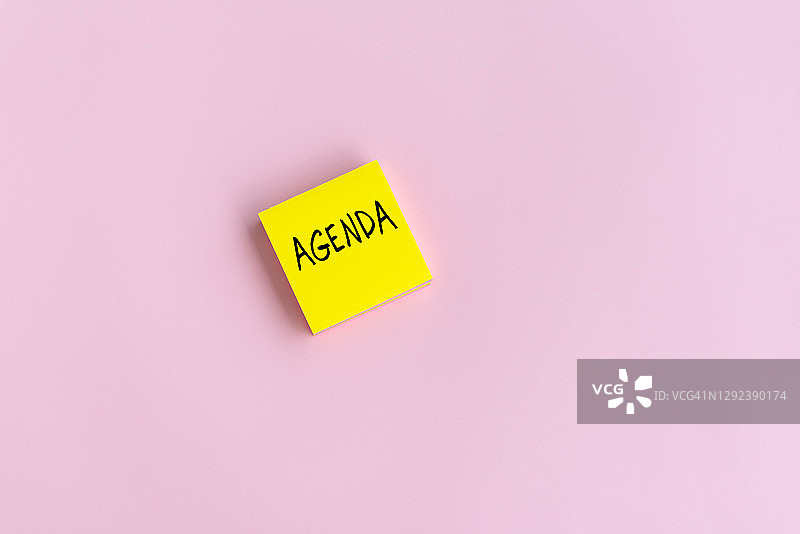 便签纸上的议程文本图片素材