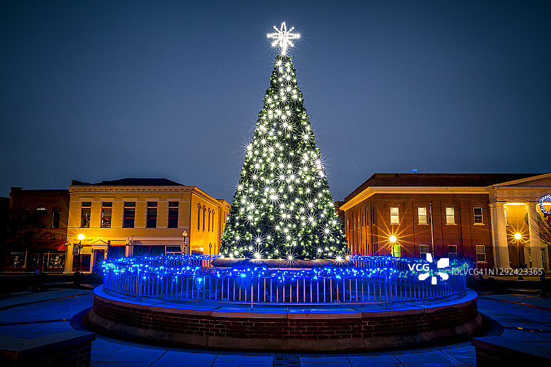 广场上的圣诞节图片素材