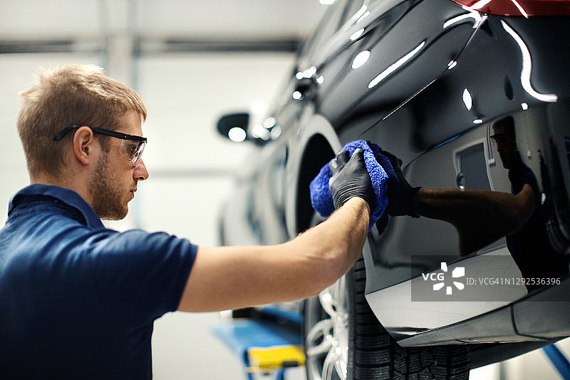 汽车抛光图片素材