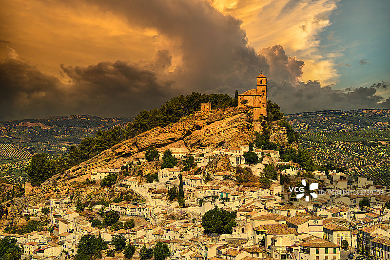 西班牙格拉纳达省蒙特弗里奥全景图片素材