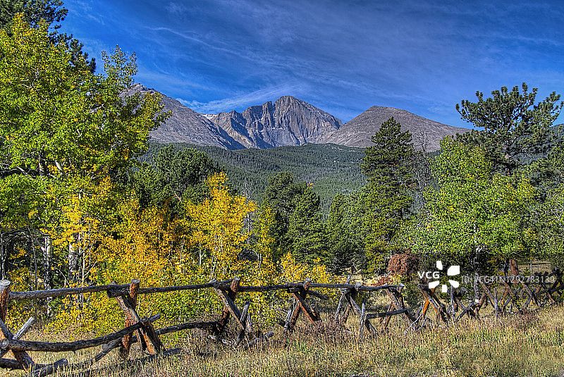 朗斯峰秋景图片素材