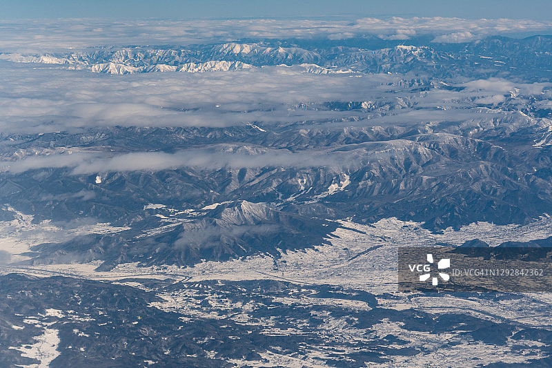 从飞机上俯瞰日本长野县中野市图片素材