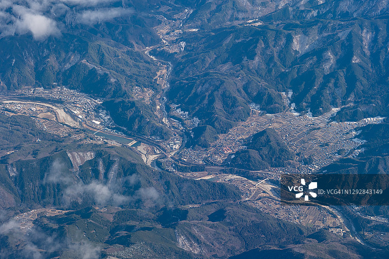 飞机航拍日本长野县大桑村景色图片素材