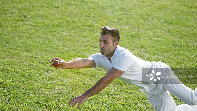 持球的队员图片素材