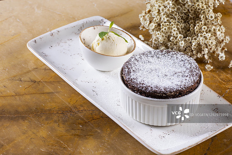 舒芙蕾和冰淇淋图片素材