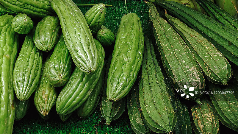 印尼市场上的苦瓜图片素材