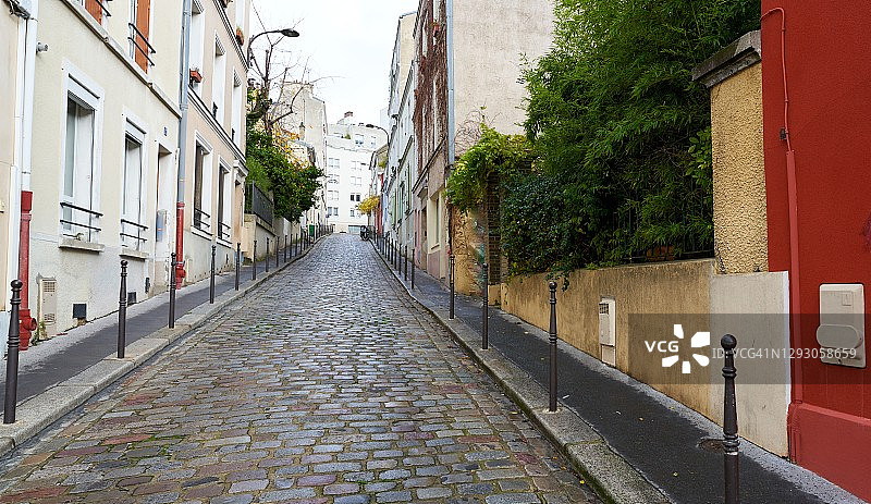 狭窄的鹅卵石街道图片素材