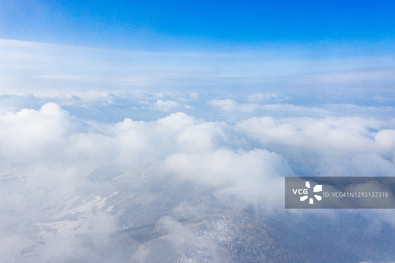 高山滑雪胜地的霜图片素材