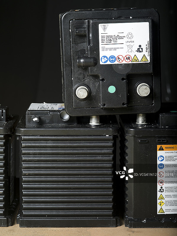 电动汽车用12伏锂电池图片素材