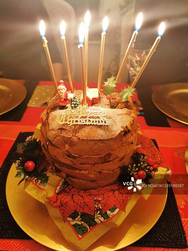 意大利圣诞蛋糕（潘妮托妮）图片素材