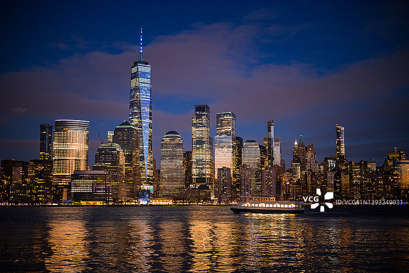 曼哈顿下城与自由塔图片素材