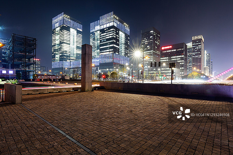 上海浦东世纪广场夜景图片素材