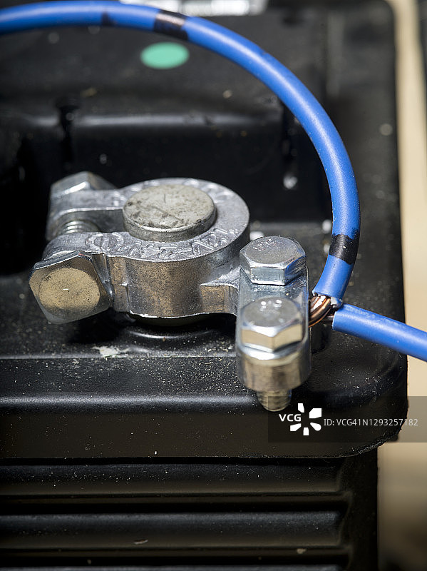 12伏汽车电池端子图片素材