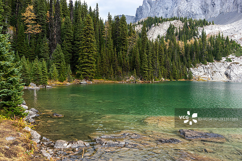 切斯特湖岸线图片素材