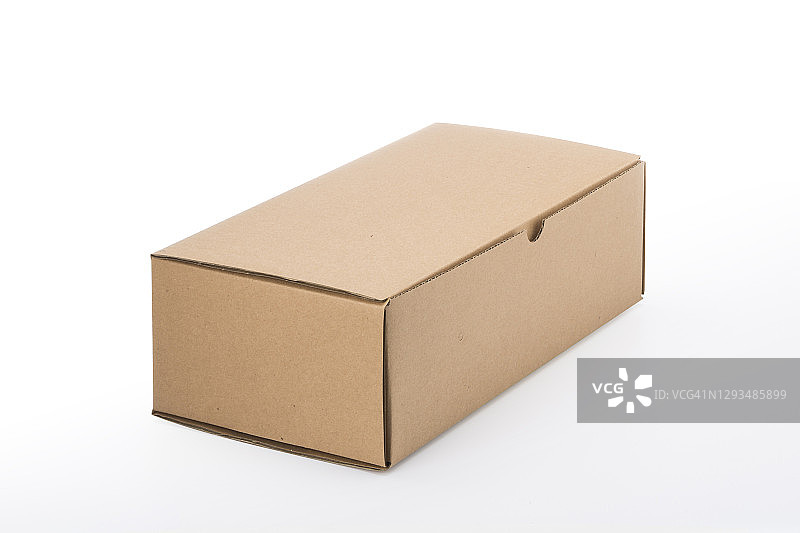 带阴影的白色背景上的纸板箱图片素材