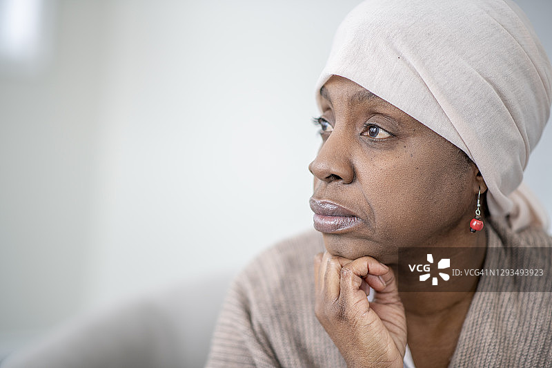 担忧癌症复发图片素材