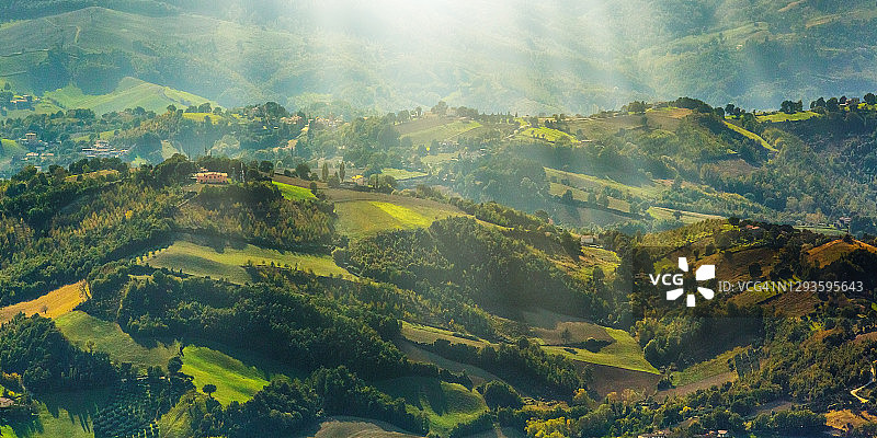意大利绿色心脏翁布里亚图片素材