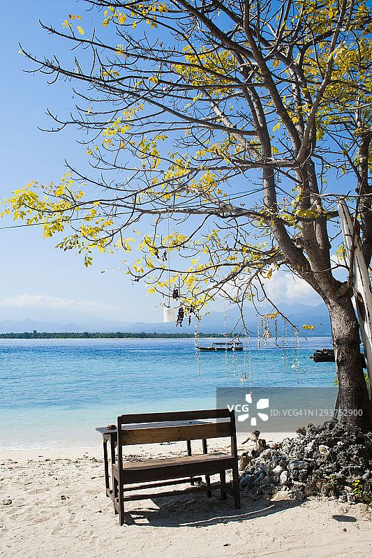 吉利群岛美诺岛海滩餐厅，印度尼西亚，亚洲图片素材